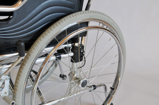 Кресло-коляска инвалидная механическая FS 908 LJ (46 см) колеса пневмо - 5